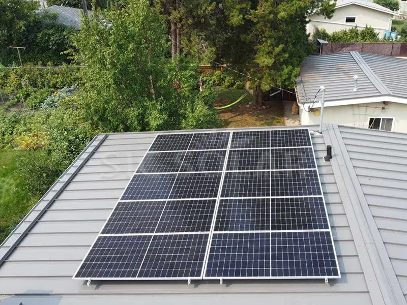 ตัวยึดหลังคาโลหะแผงโซลาร์เซลล์ขนาด 5KW ในแคนาดา